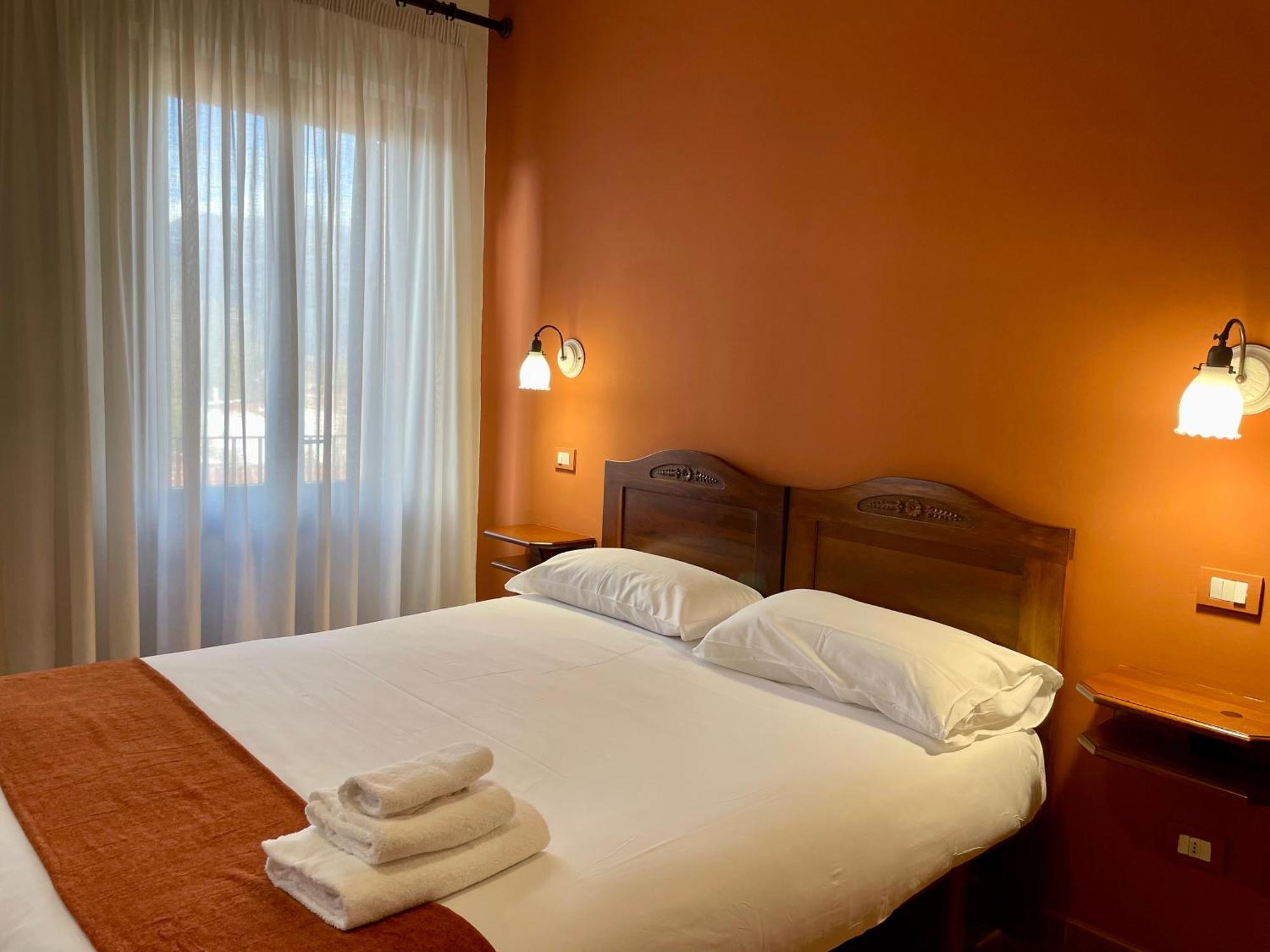 Mingone Hotel Ristorante Isola di Liri Luaran gambar