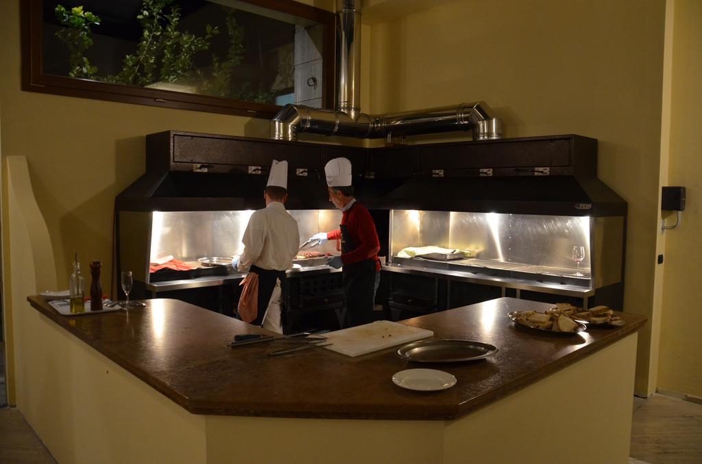Mingone Hotel Ristorante Isola di Liri Luaran gambar